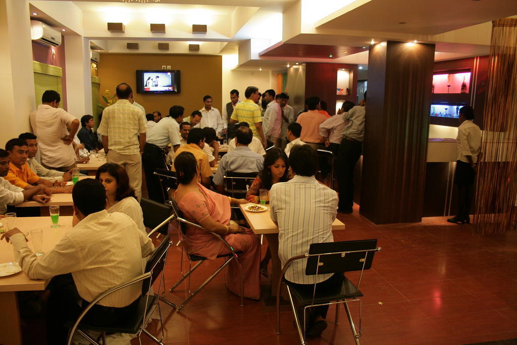 Hotel Fame City Guwahati Eksteriør billede